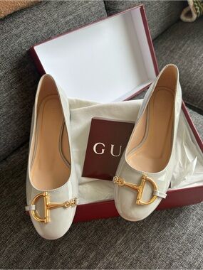 Gucci Off Gray Leather Horsebit Ballet Flats (runs small) read description